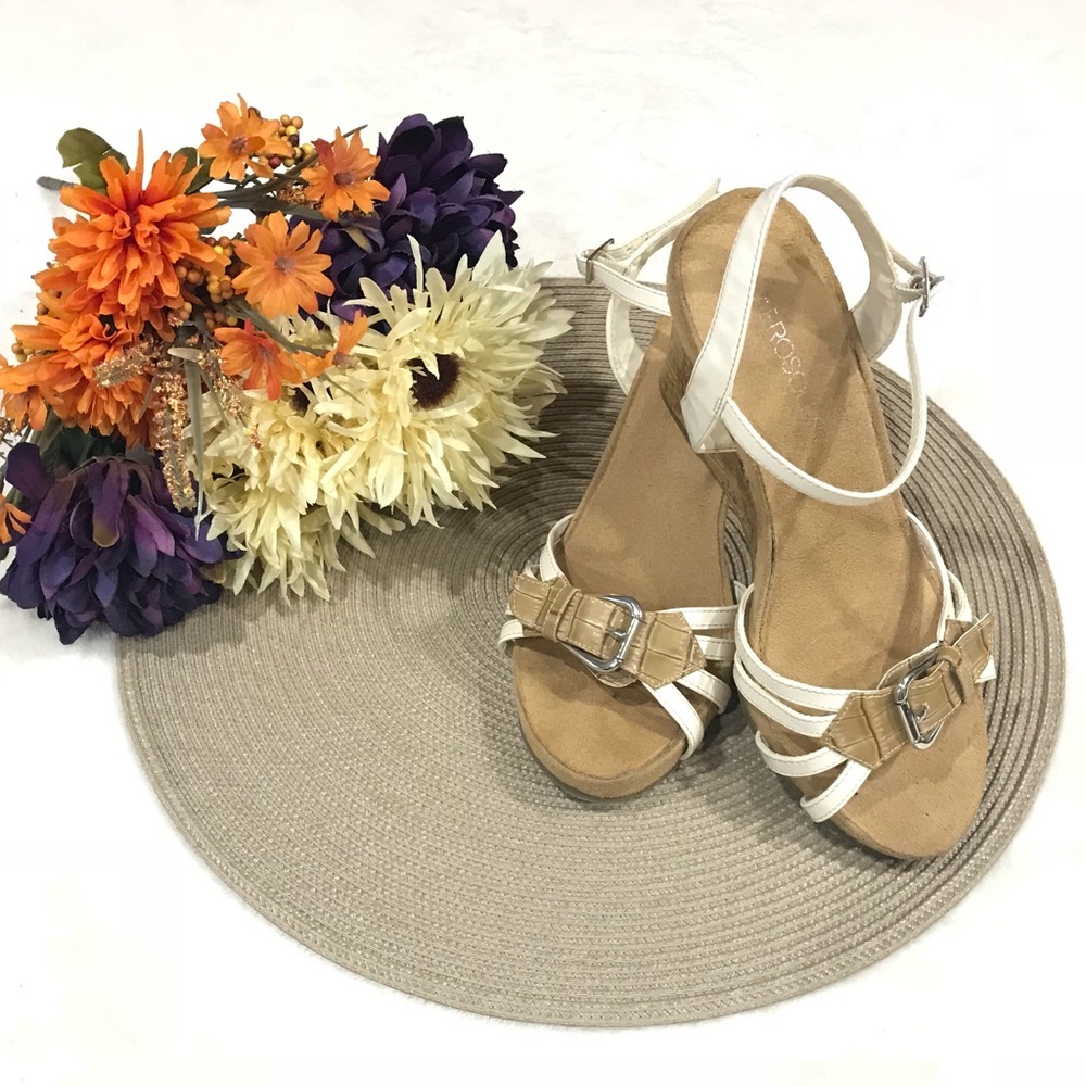 ✨AEROSOLES Classic Sandal Wedges White Size 7